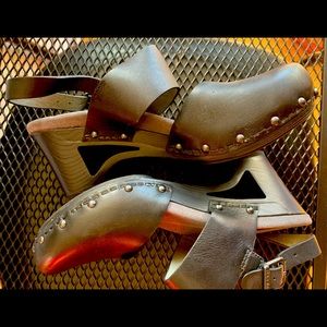 DANSKO Women's Wedge Clog